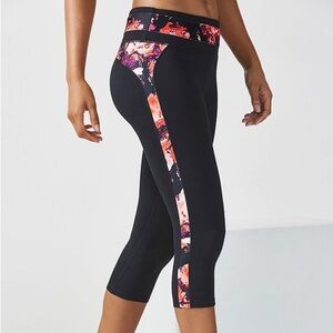 Fabletics Camacan Capri Leggings